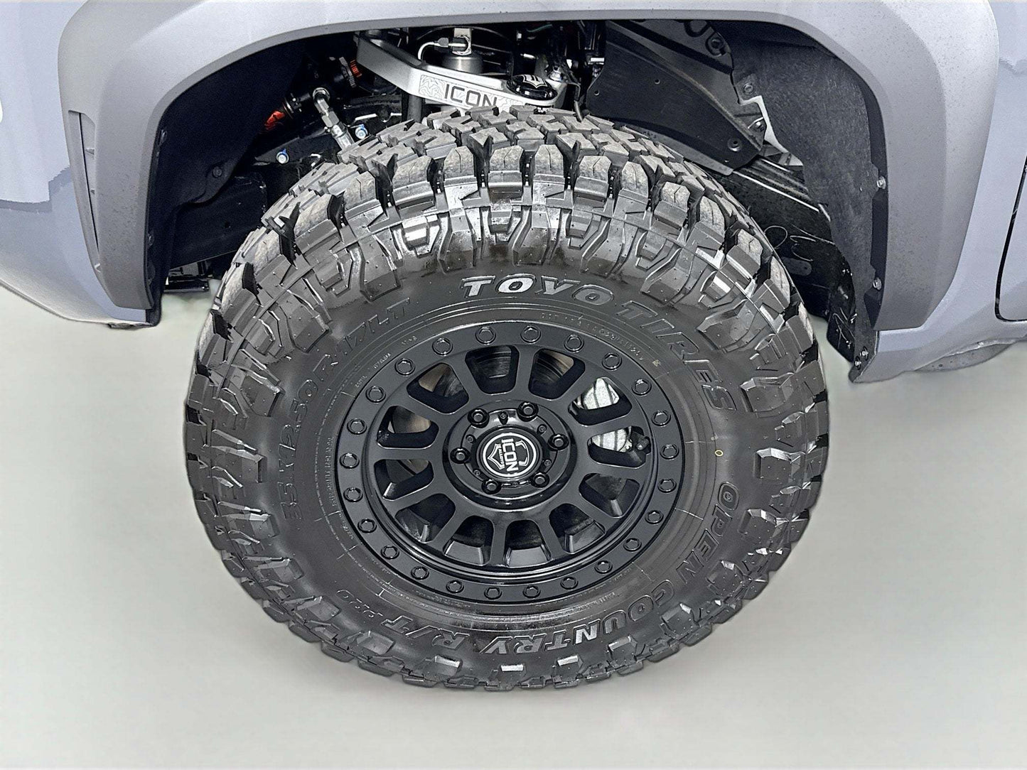 2025 Tacoma Fox 2.5 Suspension System Package (Dealer Installed)